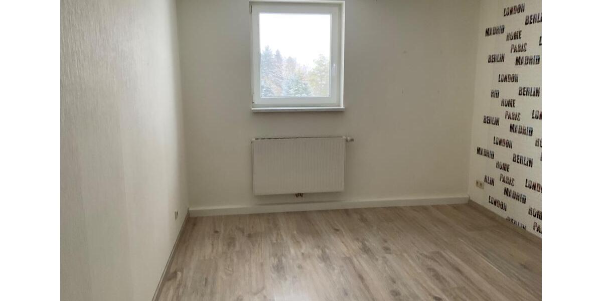 Dachgeschoßwohnung Roßleben-Wiehe Wiehe - 3 Zimmer, 75 m&sup2;, 450&euro; | Angebot:24748921