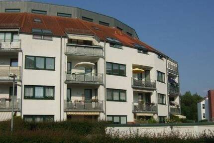 Komfortable 2-Zimmer-Wohnung++im 1. Obergeschoss++mit Loggia 2 zimmer