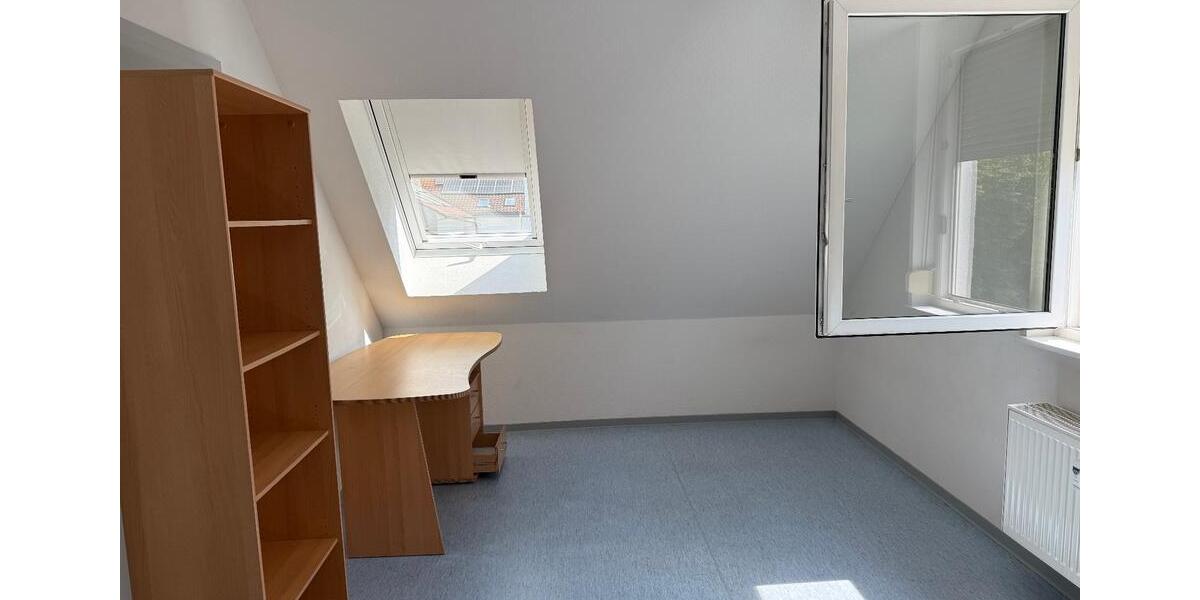 Wohnen auf Zeit Esslingen am Neckar Pliensauvorstadt - 11 Zimmer, 93 m&sup2;, 315&euro; | Angebot:26199976