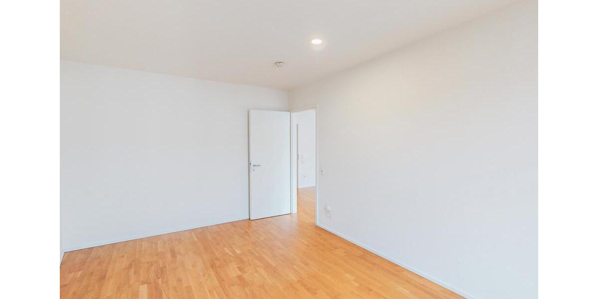 Etagenwohnung Stuttgart - 2 Zimmer, 95 m&sup2;, 1.570&euro; | Angebot:26177018