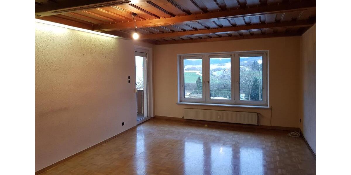 Etagenwohnung Cham - 4 Zimmer, 90 m&sup2;, 550&euro; | Angebot:24362980