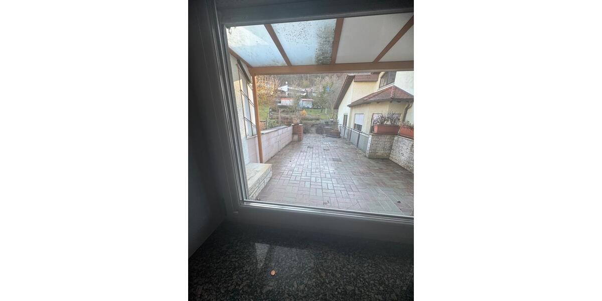 Helle 2-Zimmer-Wohnung mit Terrasse 2 zimmer