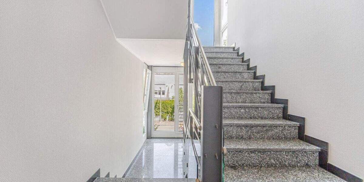 Etagenwohnung München Trudering-Riem - 4 Zimmer, 122 m&sup2;, 2.370&euro; | Angebot:25336192