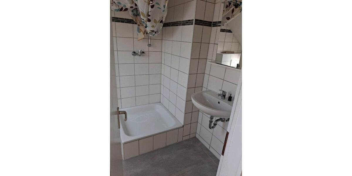 Dachgeschoßwohnung Saarlouis - 3 Zimmer, 60 m&sup2;, 620&euro; | Angebot:25866778