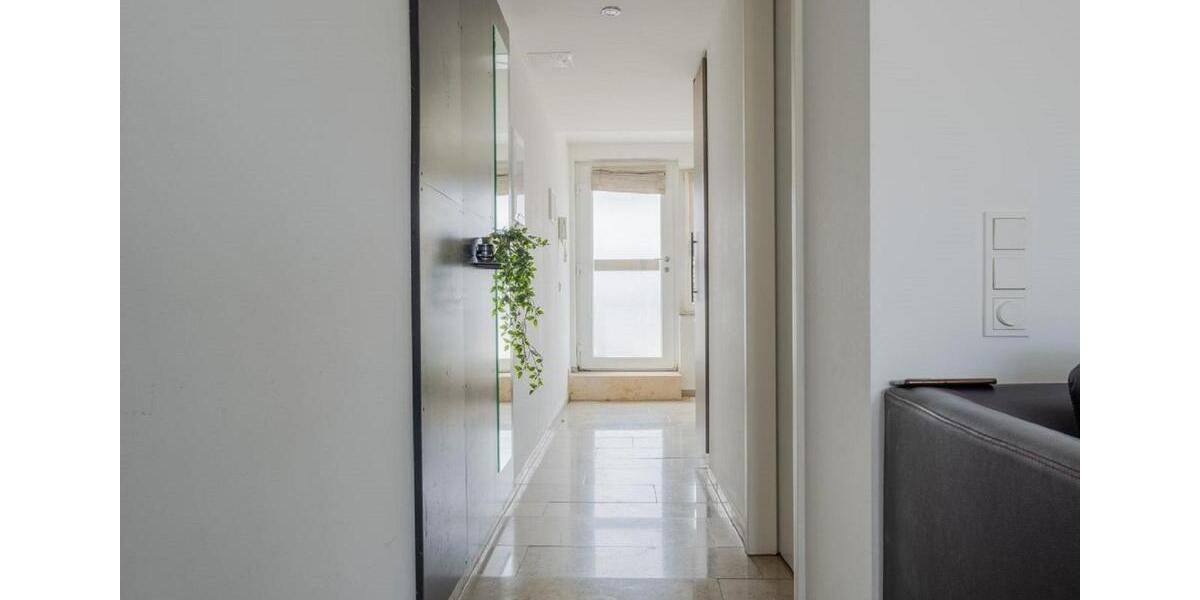 Dachgeschoßwohnung Düsseldorf Pempelfort - 2 Zimmer, 51 m&sup2;, 1.050&euro; | Angebot:26050315