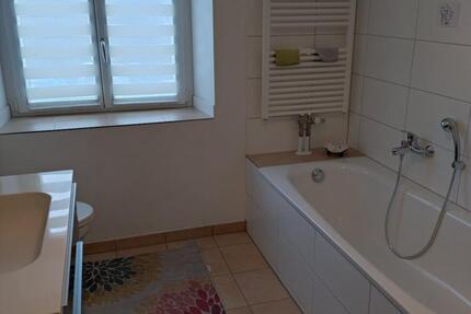 EG Wohnung für 6 Monate Zwischenmiete 3 zimmer