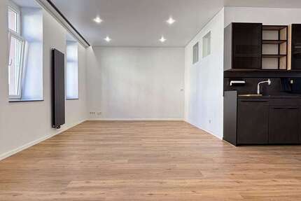 Wohnung Hauptstuhl - 5 Zimmer, 148 m&sup2;, 1.750&euro; | Angebot:27441622