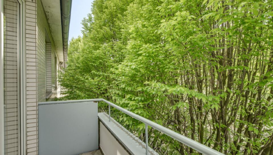 Attraktive 2-Zimmer-Wohnung mit Balkon direkt im Zentruam zimmer