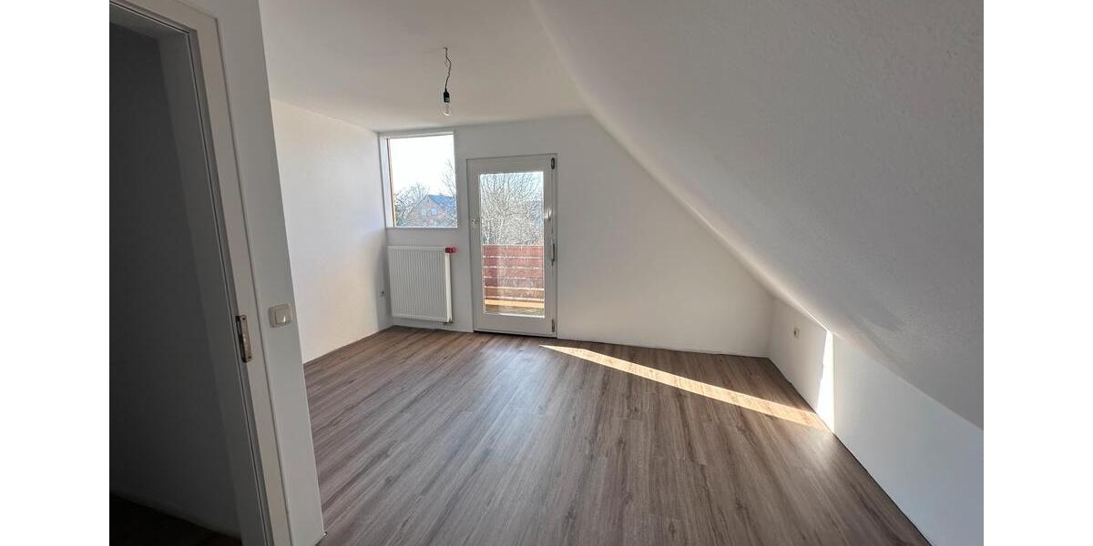 Etagenwohnung Meinersen - 5 Zimmer, 150 m&sup2;, 1.500&euro; | Angebot:26126292