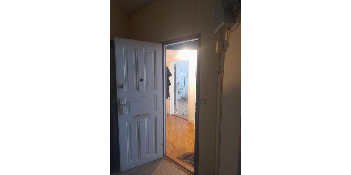 Dachgeschoßwohnung Kiel Wik - 2 Zimmer, 55 m&sup2;, 700&euro; | Angebot:25081745