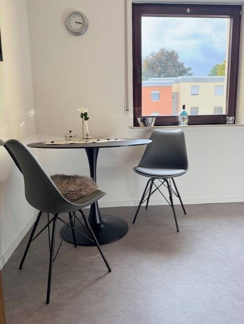 Moderne möblierte 2-Zimmer-Wohnung in ruhiger Lage von Zirndorf – Ideal für Singles oder Paare!