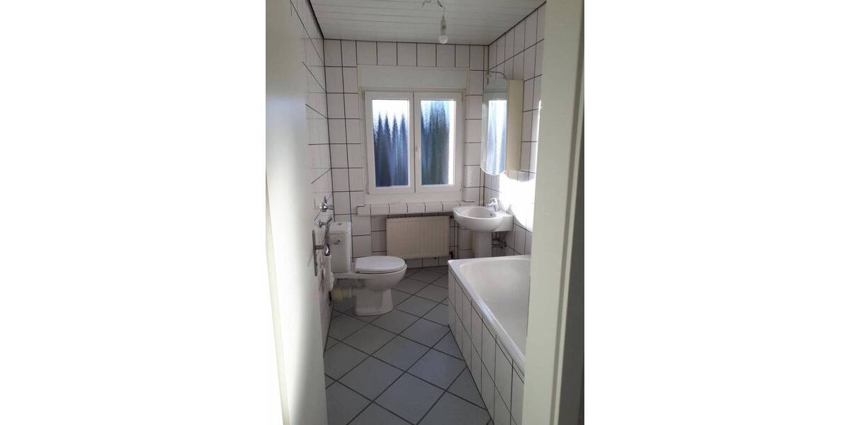 Etagenwohnung Krefeld Cracau - 2 Zimmer, 56 m&sup2;, 470&euro; | Angebot:23788839