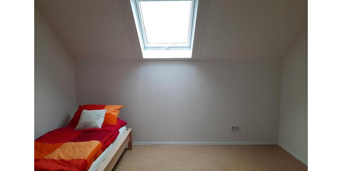 Dachgeschoßwohnung Niederstotzingen - 3 Zimmer, 90 m&sup2;, 775&euro; | Angebot:26024504