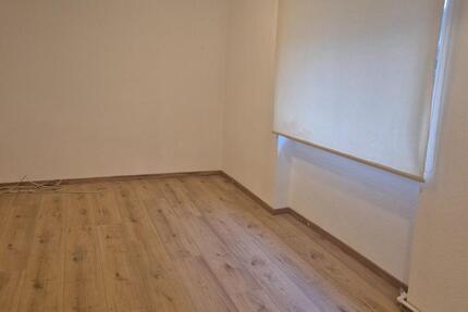 Haus Leisnig - 5 Zimmer, 120 m&sup2;, 550&euro; | Angebot:26086331