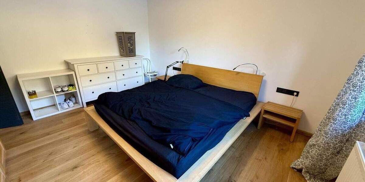 Bungalow Iphofen - 6 Zimmer, 160 m&sup2;, 1.880&euro; | Angebot:25730263