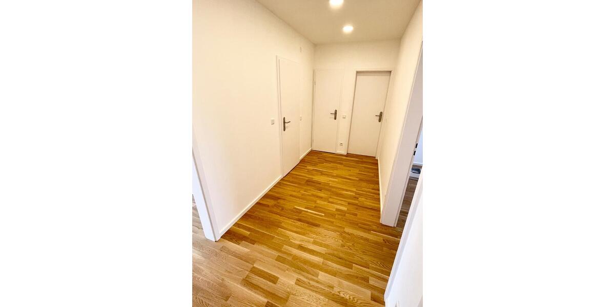 Dachgeschoßwohnung Solingen Burg - 3 Zimmer, 80 m&sup2;, 899&euro; | Angebot:25831726