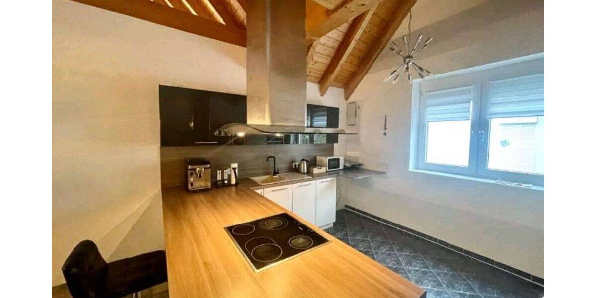 Etagenwohnung Wiesloch - 5 Zimmer, 190 m&sup2;, 1.600&euro; | Angebot:24040687