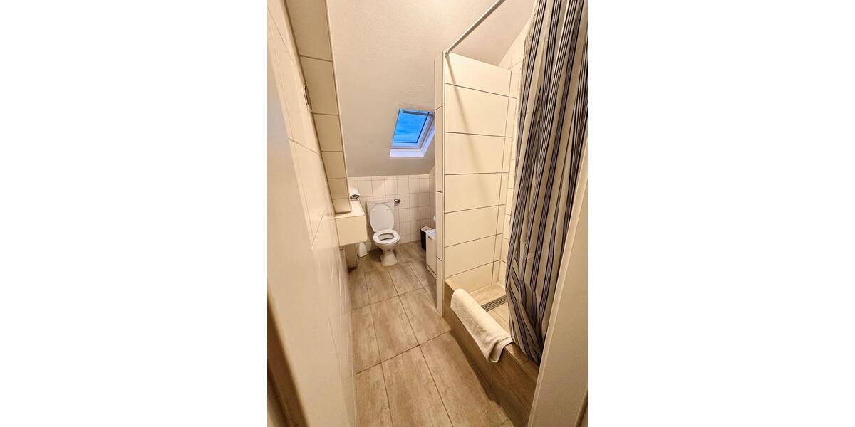 Wohnen auf Zeit Grevenbroich - 20 Zimmer, 20 m&sup2;, 20&euro; | Angebot:22509491