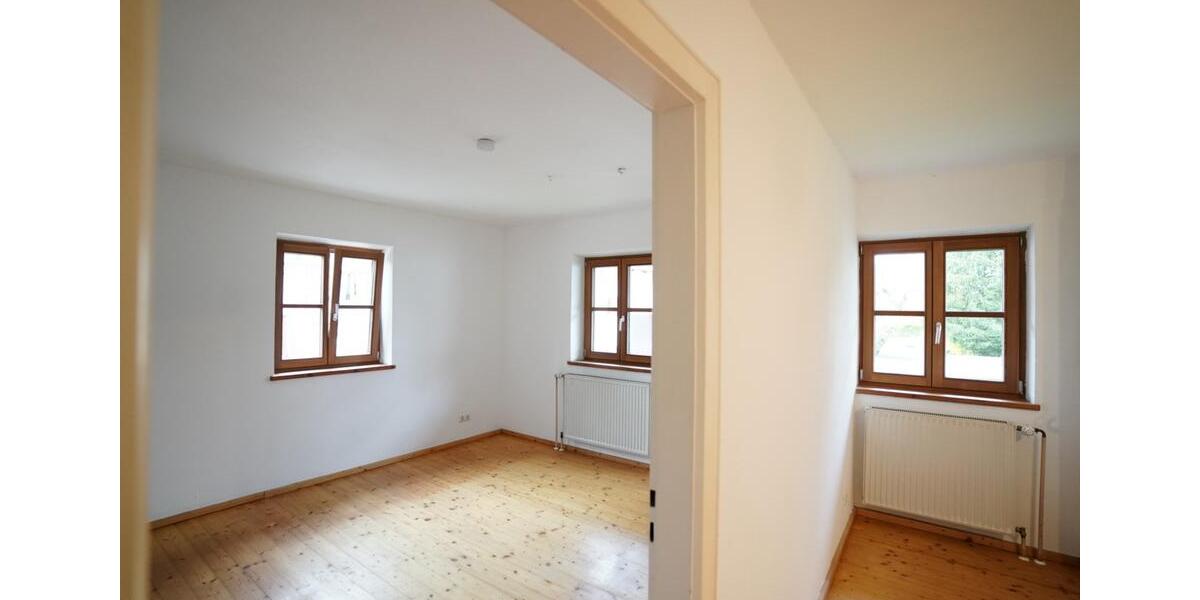 Maisonette-Wohnung Doppelhaushälfte 4 zimmer