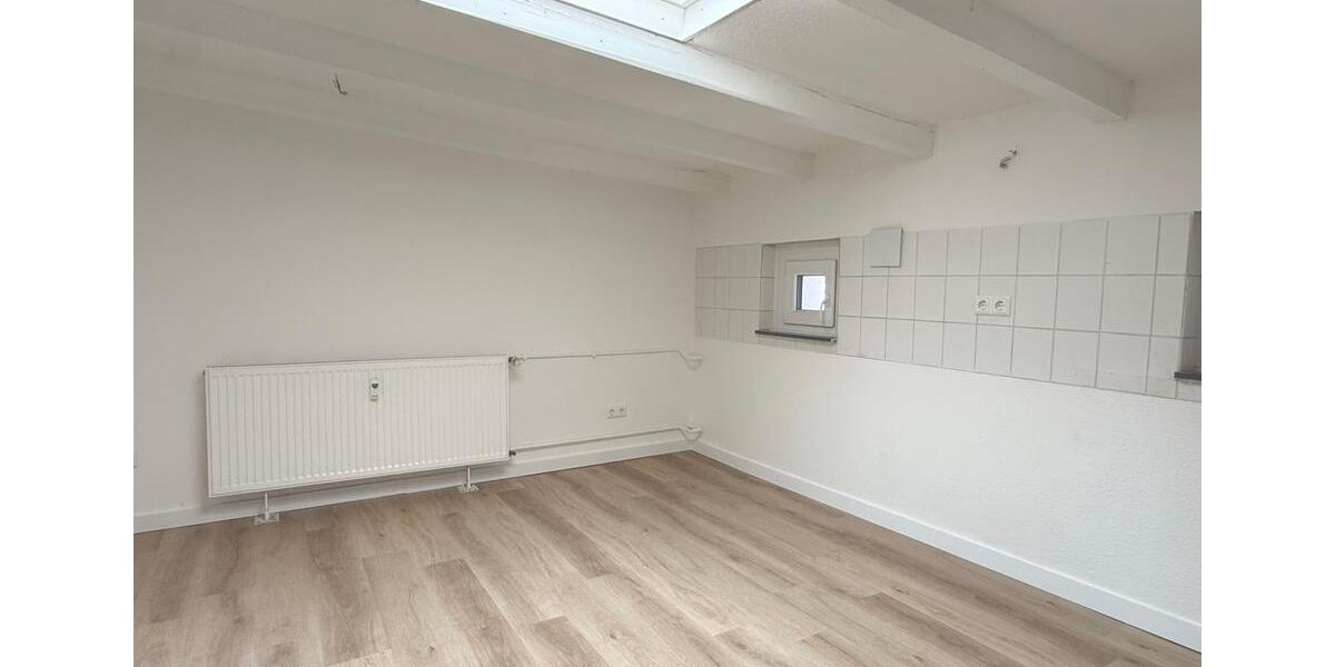 Dachgeschoßwohnung Hannover Vahrenwald-List - 3 Zimmer, 99 m&sup2;, 989&euro; | Angebot:26364151