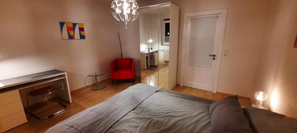 2,5-Zimmer Wohnung m. südwest Balkon, ruhig, hell (möbliert) zimmer