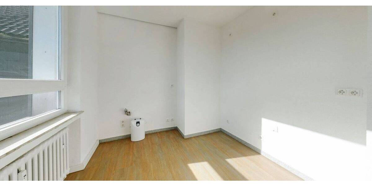 Etagenwohnung Essen Steele - 3 Zimmer, 120 m&sup2;, 1.000&euro; | Angebot:26107110