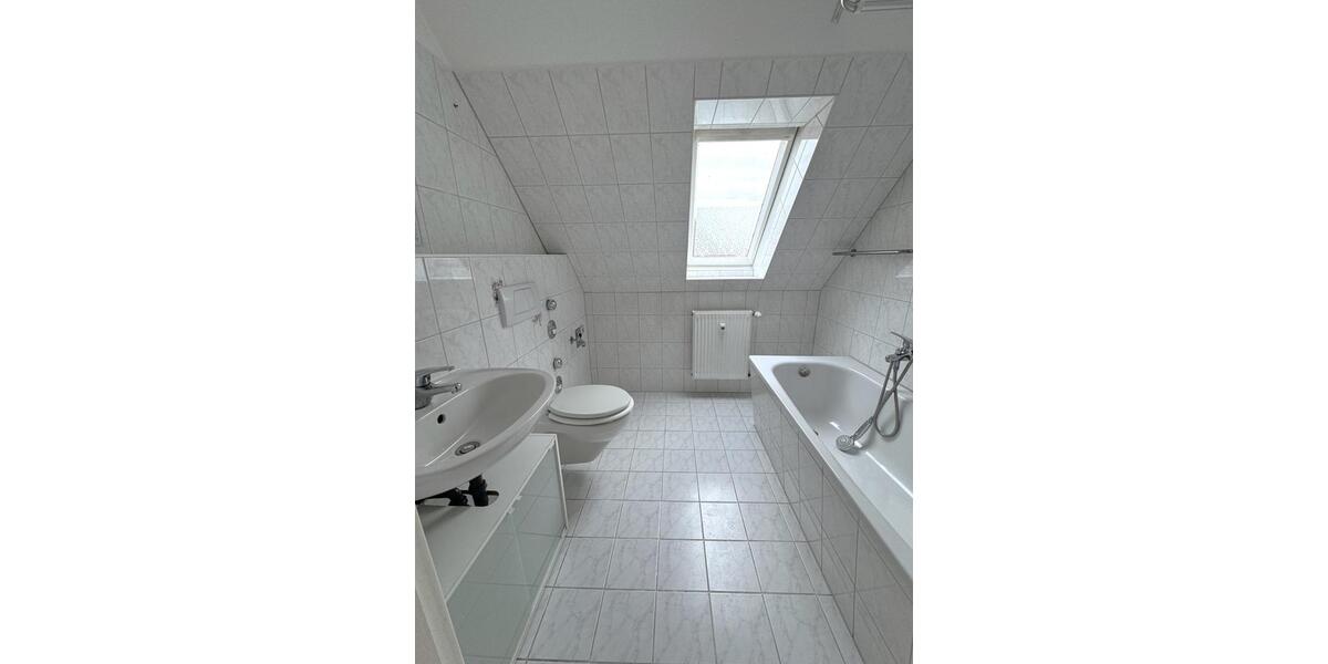 Dachgeschoßwohnung Barth - 2 Zimmer, 30 m&sup2;, 330&euro; | Angebot:24841242