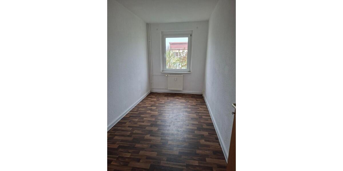 Etagenwohnung Sondershausen - 4 Zimmer, 73 m&sup2;, 490&euro; | Angebot:25263363