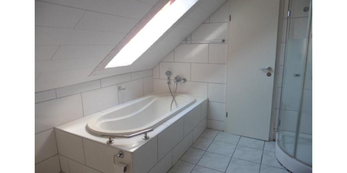 3 Zi-WOHNUNG Nähe Bahnhof 85 qm aktuell noch frei 3 zimmer