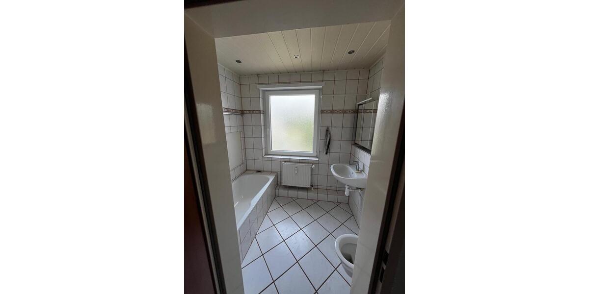 Etagenwohnung Völklingen - 4 Zimmer, 100 m&sup2;, 1.050&euro; | Angebot:26293919