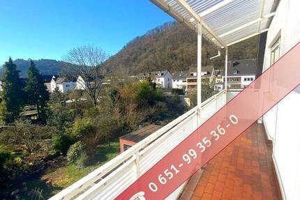 Großzügige 4-Zimmer-Dachgeschoßwohnung mit Balkon, Tageslichtbad & Garage in Trier-Ehrang!