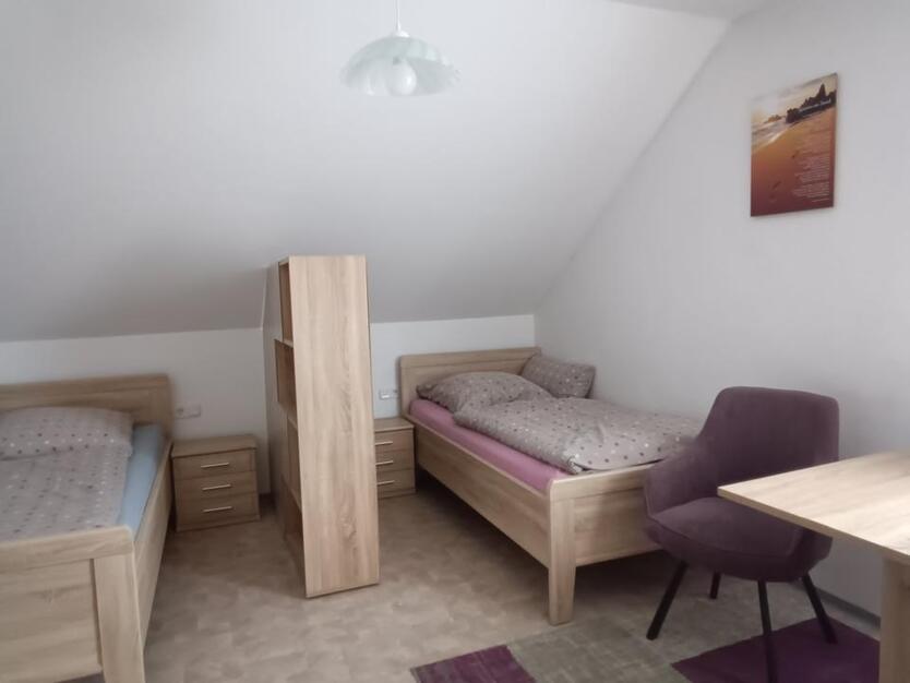 Zimmer zu vermieten