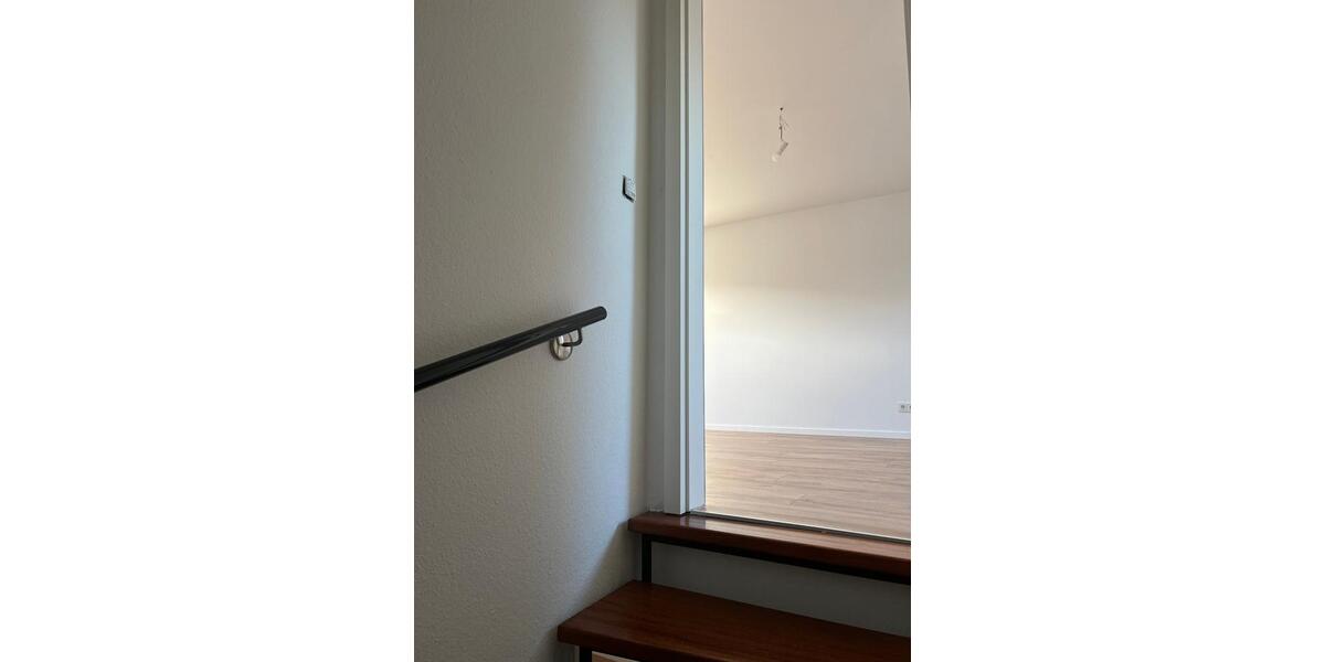 Modernisiertes Reihenendhaus – Stilvolles Wohnen mit Garten & vie 5 zimmer