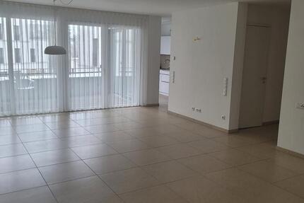 Wohnung Schweinfurt Gartenstadt - 5 Zimmer, 173 m&sup2;, 2.300&euro; | Angebot:25129161