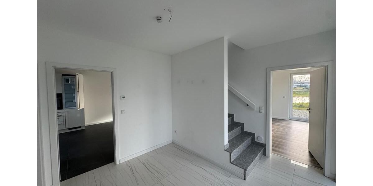 Doppelhaushälfte Fintel - 4 Zimmer, 147 m&sup2;, 1.650&euro; | Angebot:26582080