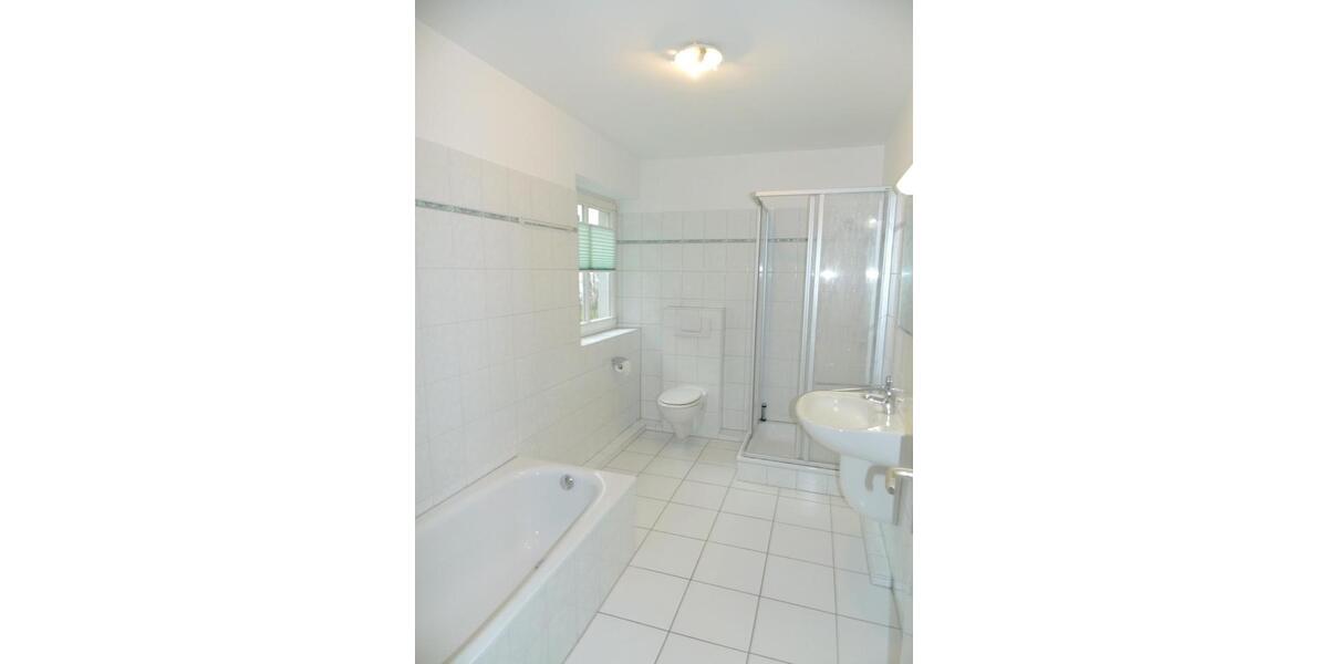 Erdgeschoßwohnung Hamburg Altona - 3 Zimmer, 121 m&sup2;, 2.825&euro; | Angebot:26689190