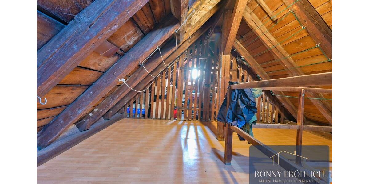 Dachgeschoßwohnung Thum - 2 Zimmer, 56 m&sup2;, 360&euro; | Angebot:25378473