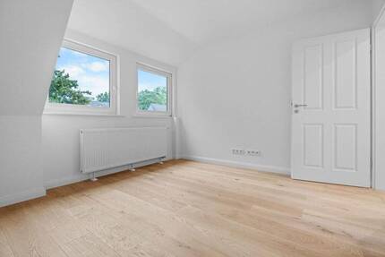 Erstbezug nach Sanierung: 3-Zimmer Wohnung in Uninähe