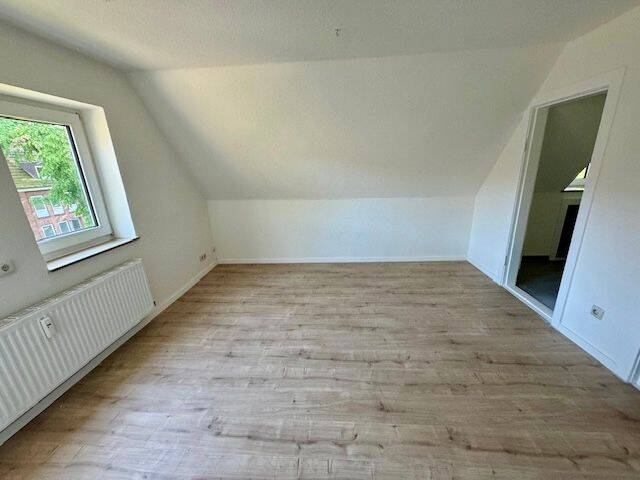 Etagenwohnung Rendsburg Margaretenhof - 2 Zimmer, 27 m&sup2;, 300&euro; | Angebot:26763542