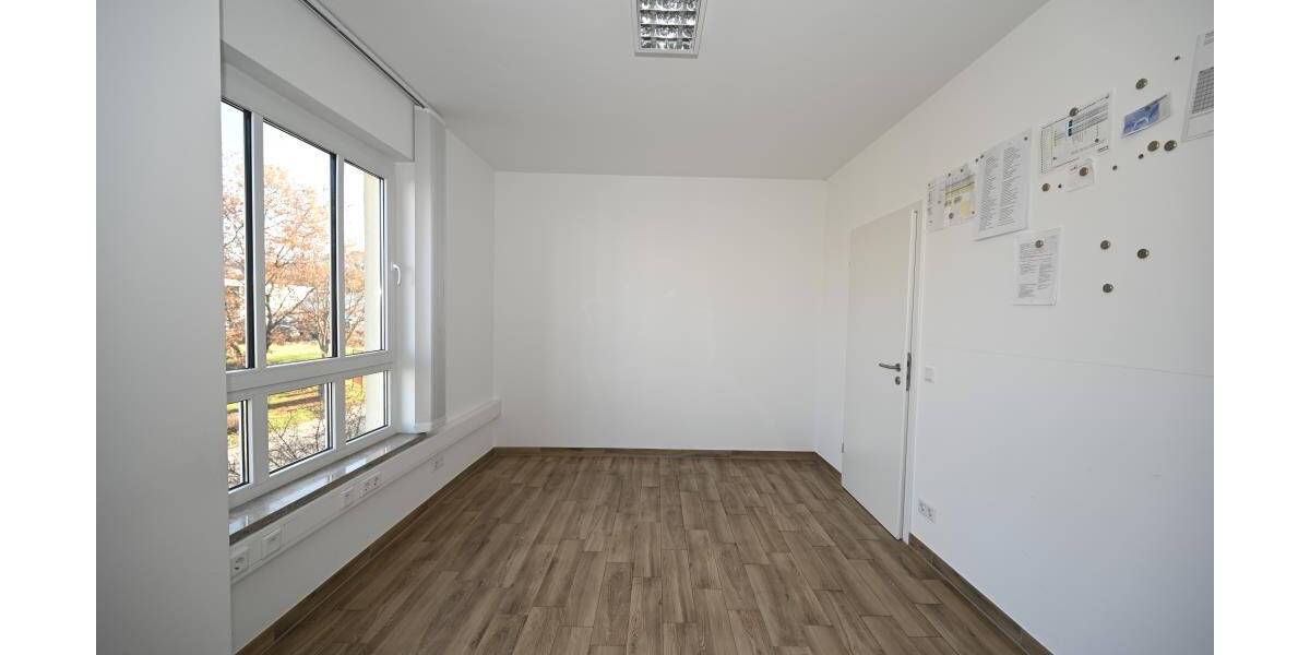 Gewerbeobjekt Neumarkt Altenhof - 2 Zimmer, 560&euro; | Angebot:26139217