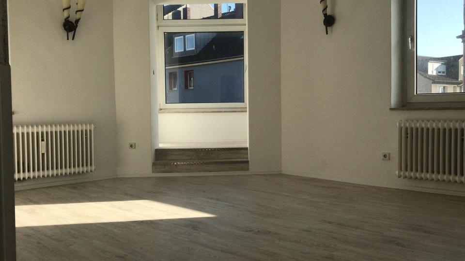 Etagenwohnung Duisburg Mittelmeiderich - 3 Zimmer, 90 m&sup2;, 745&euro; | Angebot:25253322