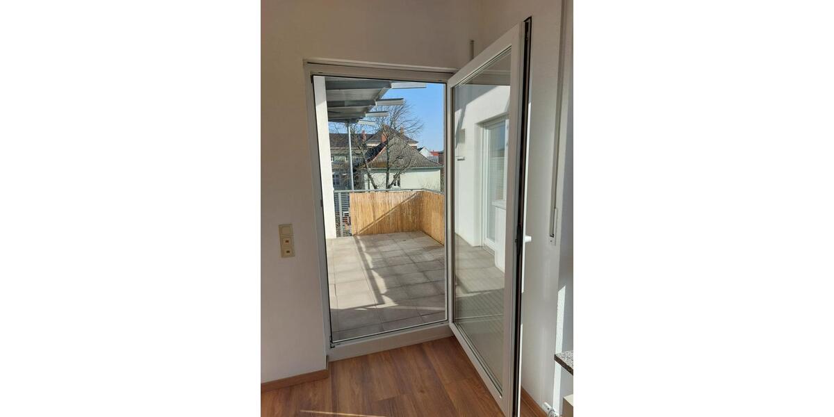 Etagenwohnung Schönebeck (Elbe) - 3 Zimmer, 79 m&sup2;, 550&euro; | Angebot:26262558