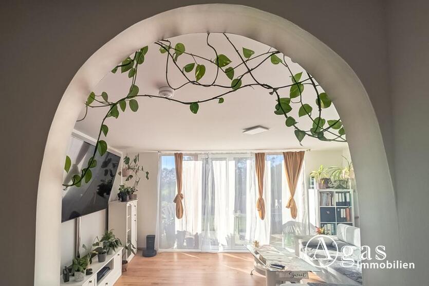 Ruhige Lage in Rehfelde: Helle 2-Zimmer-Erdgeschoss-Wohnung mit Terrasse und Stellplatz vor der Tür zimmer