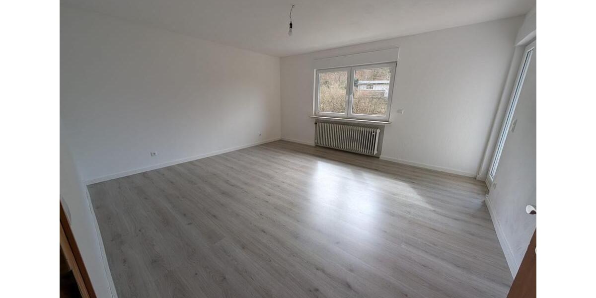 Etagenwohnung Eberbach - 3 Zimmer, 104 m&sup2;, 1.000&euro; | Angebot:25832268
