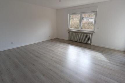 Wohnung Eberbach - 3 Zimmer, 104 m&sup2;, 1.000&euro; | Angebot:25832268