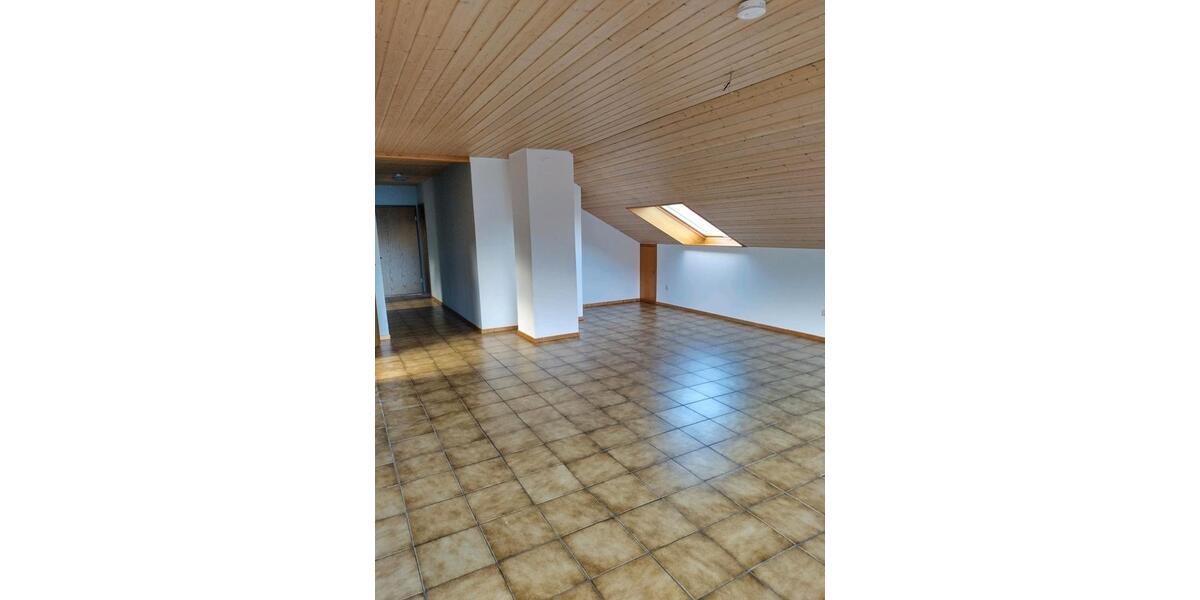 Dachgeschoßwohnung Oberzent - 1 Zimmer, 70 m&sup2;, 770&euro; | Angebot:25962822