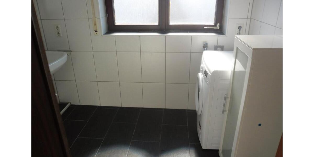 Etagenwohnung Obersulm - 5 Zimmer, 115 m&sup2;, 1.265&euro; | Angebot:26000108