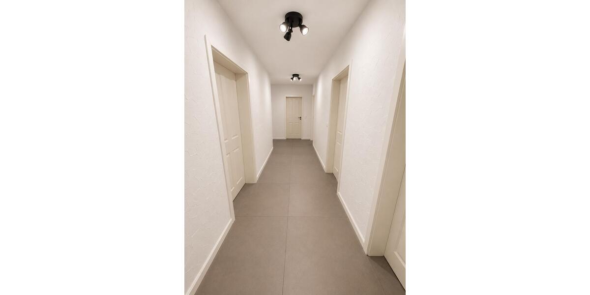 Etagenwohnung Celle Altencelle - 4 Zimmer, 124 m&sup2;, 1.100&euro; | Angebot:26688997