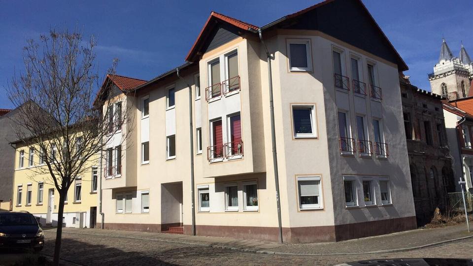 Etagenwohnung Schönebeck (Elbe) - 2 Zimmer, 60 m&sup2;, 360&euro; | Angebot:26300195