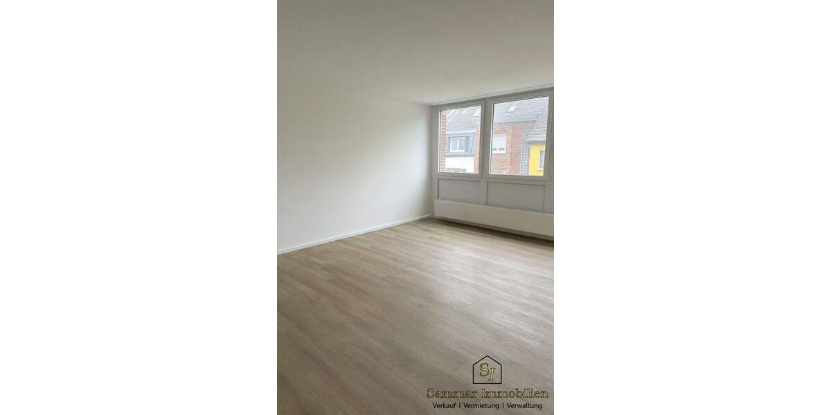 Etagenwohnung Mönchengladbach Stadtmitte - 3 Zimmer, 82 m&sup2;, 820&euro; | Angebot:24819982